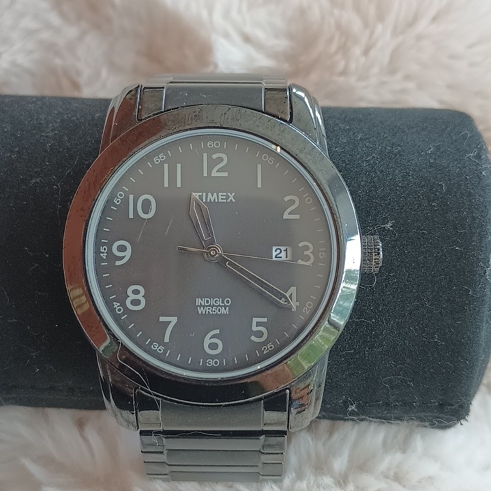 Timex watch, black, in good pre-loved condition